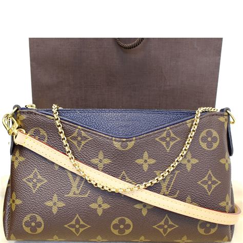 louis vuitton clutch handbags